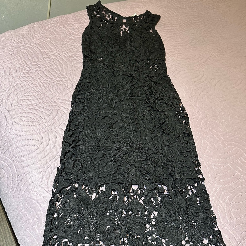 Elegant Black Lace Dress